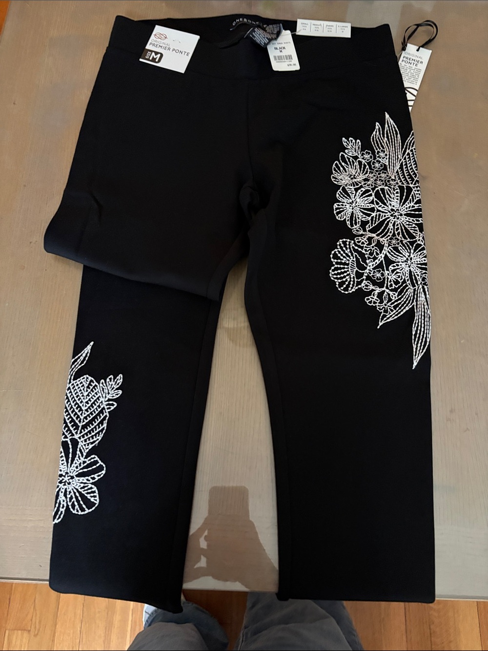 one 5 one Black Ponte Leggings with White Floral Embroidery